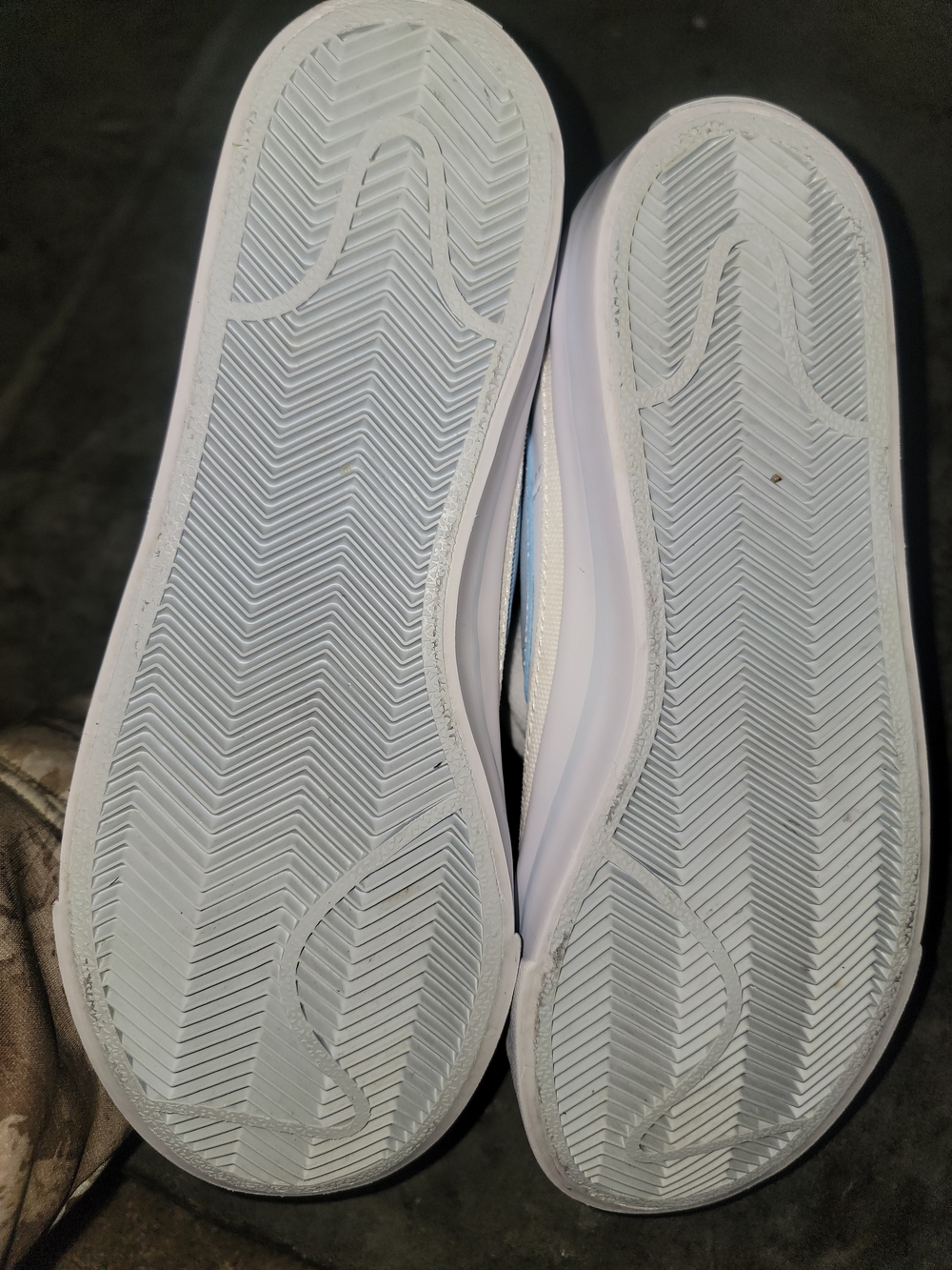 Girls Shoes - Nike - Picture 3 of 5